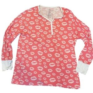 Women’s little Sleepies shirt